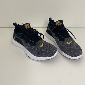 Women Nike Flex trainer 9 , Size 8